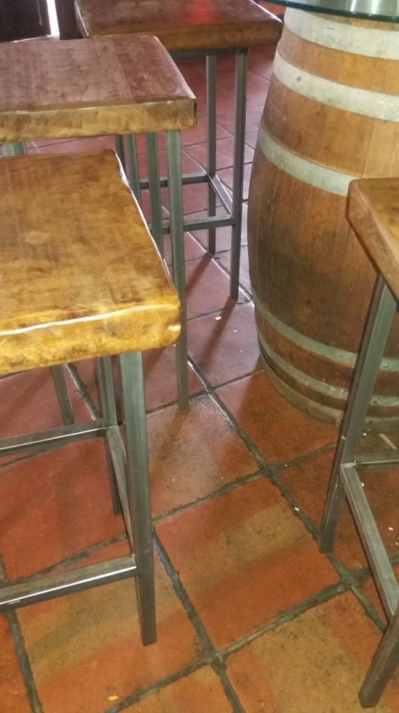 TABURETES - GRUPO KRONO ART